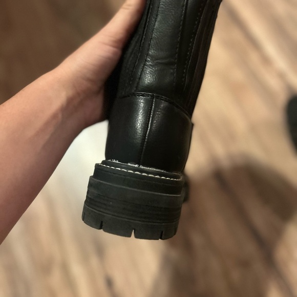 🖤Black Ankle Boots with White Stitching - Picture 5 of 8